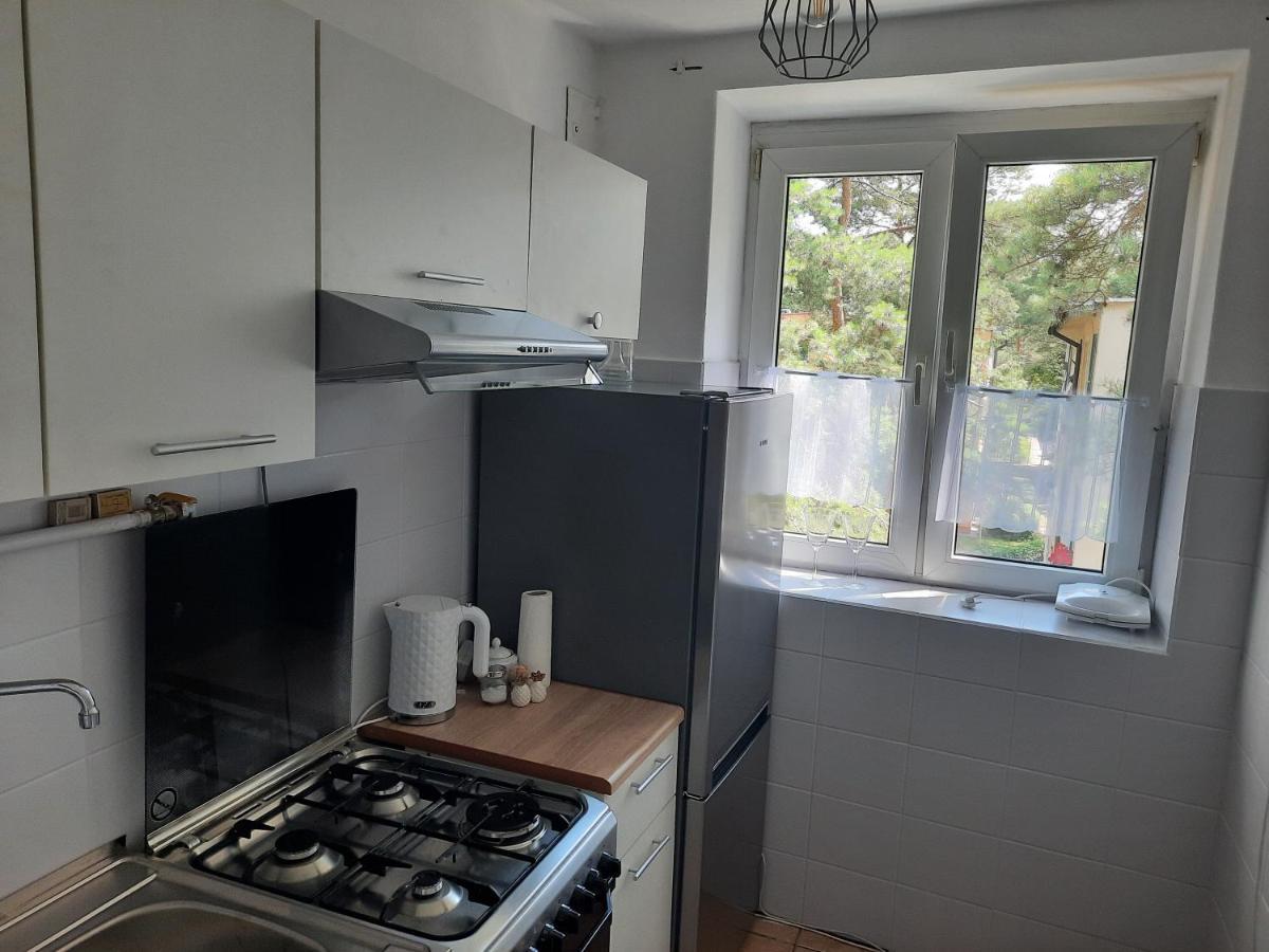Apartament Zorzy Przy Instytucie Kardiologii Anin Warsaw Exterior photo
