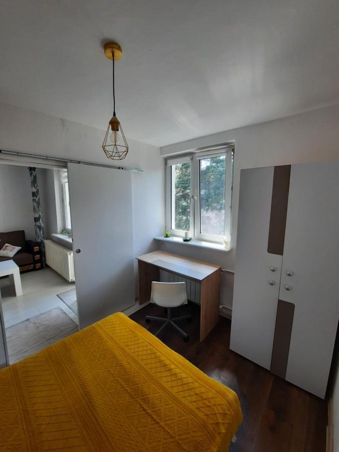 Apartament Zorzy Przy Instytucie Kardiologii Anin Warsaw Exterior photo
